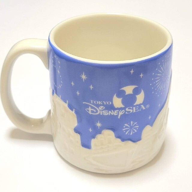 Disney(ディズニー)の新品★ディズニーランド　ディズニーシー【マグカップ セット】匿名配送 インテリア/住まい/日用品のキッチン/食器(グラス/カップ)の商品写真