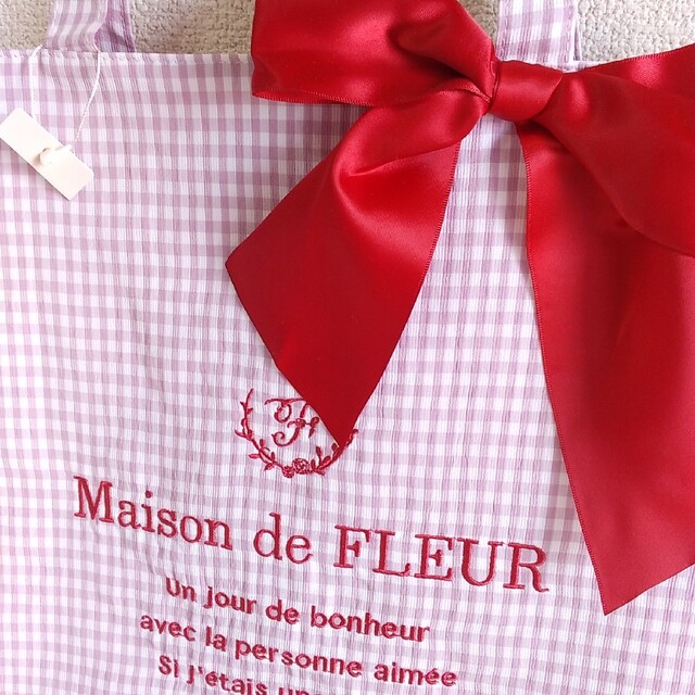 Maison de FLEUR(メゾンドフルール)の新品 メゾンドフルール  原宿限定 リボン ギンガムチェック トートバッグ 限定 レディースのバッグ(トートバッグ)の商品写真