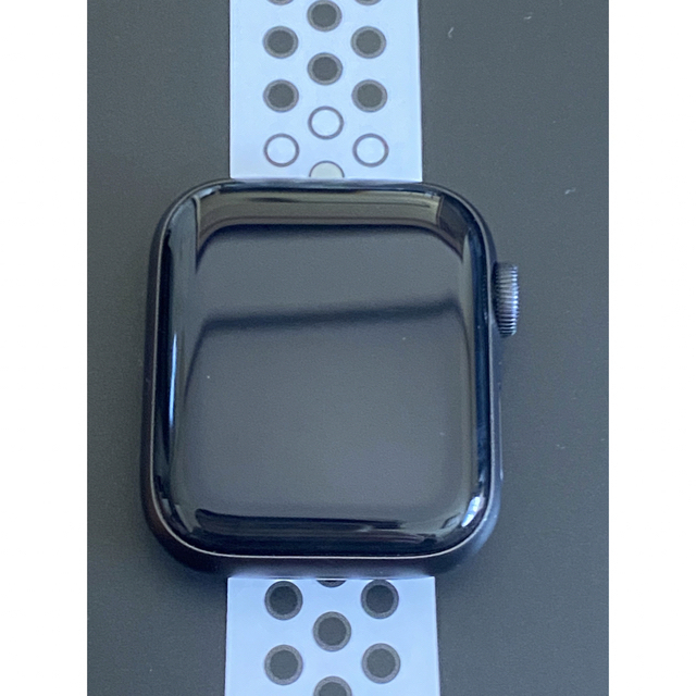 Apple Watch(アップルウォッチ)のApple Watch SE Nike （GPSモデル）-40mm- バンド付き メンズの時計(腕時計(デジタル))の商品写真