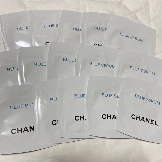 CHANEL(シャネル)のシャネル CHANEL ブルー セラム 1mL×15個 コスメ/美容のスキンケア/基礎化粧品(美容液)の商品写真