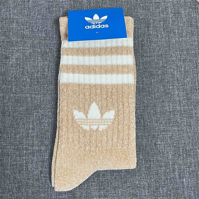 adidas(アディダス)のアディダス  コージー　ミッドカット　ソックス　レディース レディースのレッグウェア(ソックス)の商品写真