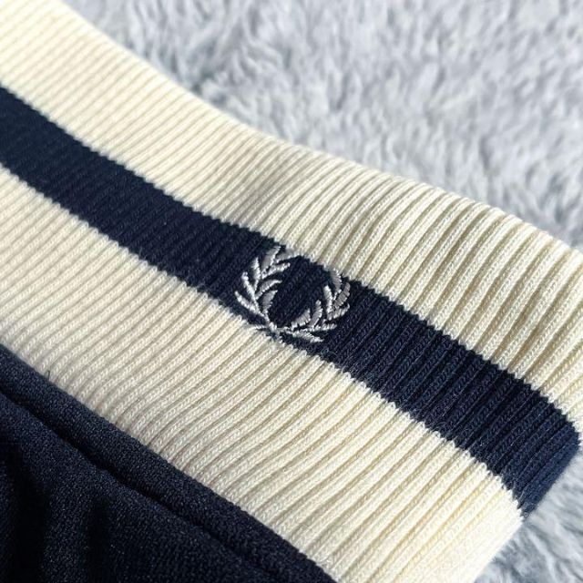 FRED PERRY(フレッドペリー)の【FRED PERRY】フレッドペリー ペンシルシルエット スカート M レディースのスカート(ロングスカート)の商品写真