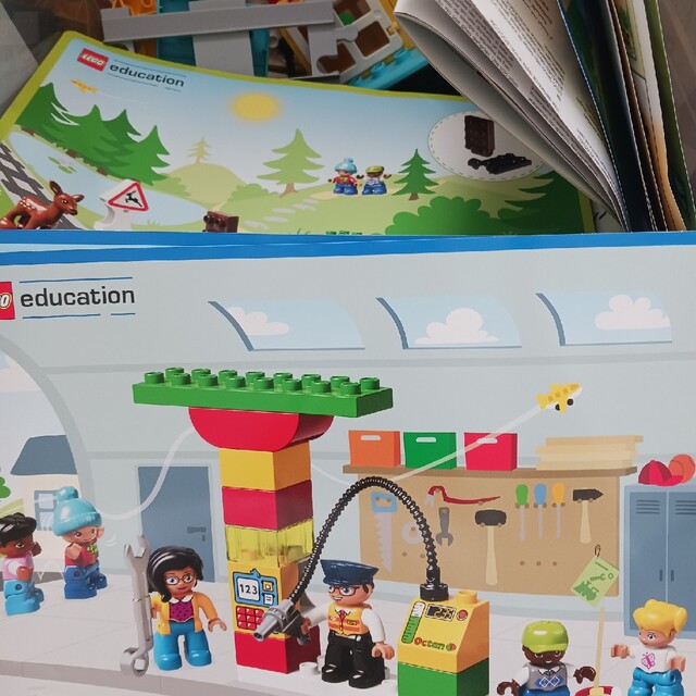 Lego(レゴ)の専用☆LEGO レゴ DUPLO デュプロ プログラミングトレインセット エンタメ/ホビーのおもちゃ/ぬいぐるみ(鉄道模型)の商品写真