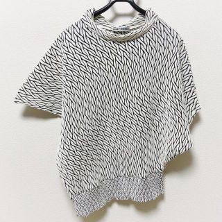 イッセイミヤケ(ISSEY MIYAKE)のイッセイミヤケ 半袖カットソー サイズ2 M(カットソー(半袖/袖なし))