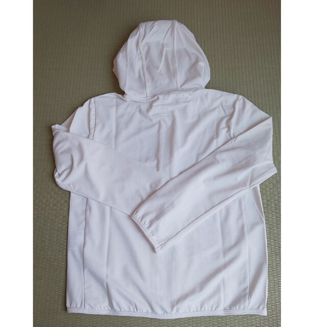 UNIQLO(ユニクロ)のユニクロ エアリズムメッシュパーカ(長袖) 120 キッズ/ベビー/マタニティのキッズ服女の子用(90cm~)(ジャケット/上着)の商品写真