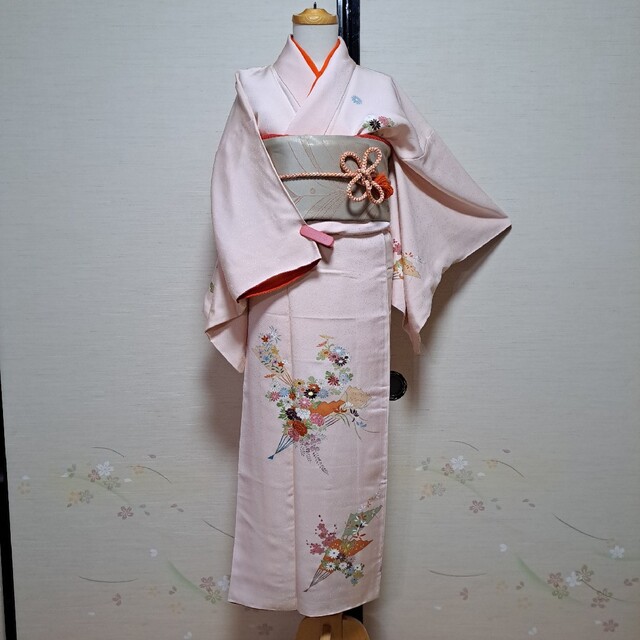正絹 草花文 扇 刺繍 金彩 付下げ5点セットの通販 by みーきー's shop