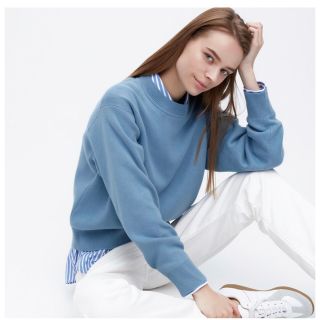 ユニクロ(UNIQLO)のユニクロ スムースコットンクルーネックセーター ブルー(ニット/セーター)