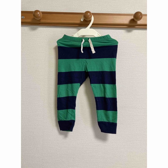 babyGAP(ベビーギャップ)のGAPズボンパンツボーダー90cm キッズ/ベビー/マタニティのキッズ服男の子用(90cm~)(パンツ/スパッツ)の商品写真