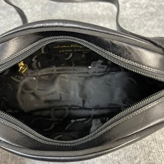 スタニングルアー 23S119 Ferragamo フェラガモ ヴァラリボン