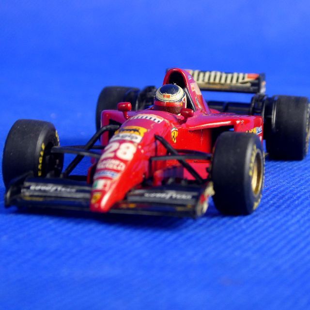 ベルガー★フェラーリ４１２T２★NO.28★MINICHAMPS★１/４８★