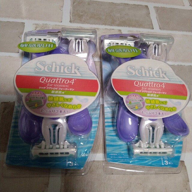 Schick(シック)の【新品  2セット】シック クアトロ4 フォーウーマン(Schick) コスメ/美容のシェービング(カミソリ)の商品写真