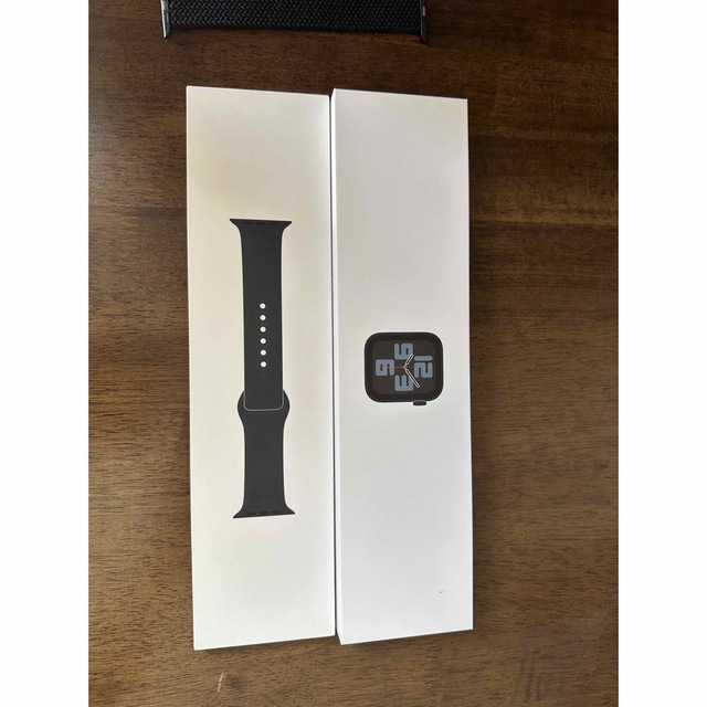 Apple(アップル)のapple watch se2 44mmミッドナイト 値引き メンズの時計(腕時計(アナログ))の商品写真