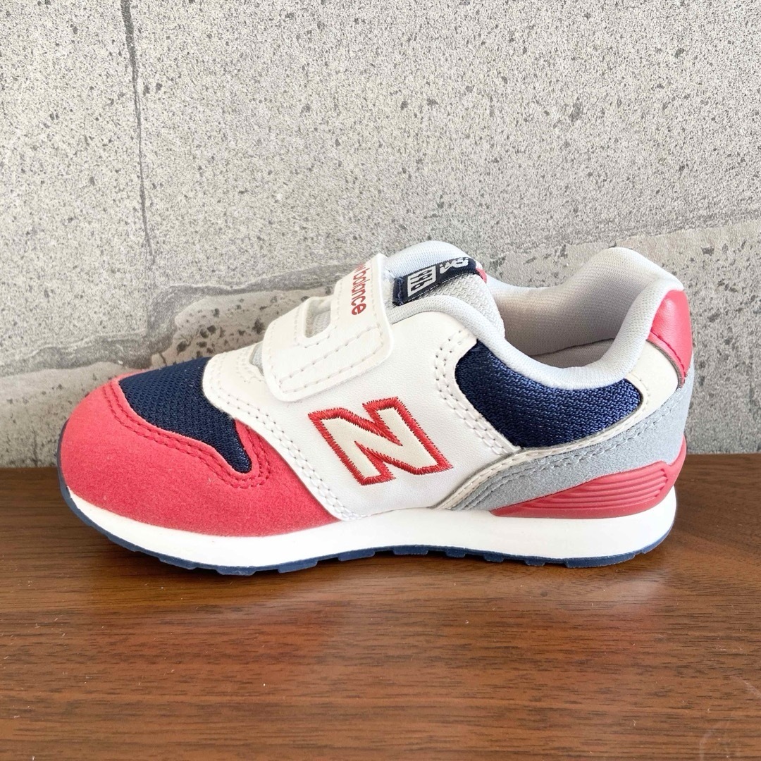 New Balance(ニューバランス)の【新品】15センチ ホワイト×イエロー ニューバランス スニーカー キッズ キッズ/ベビー/マタニティのキッズ靴/シューズ(15cm~)(スニーカー)の商品写真