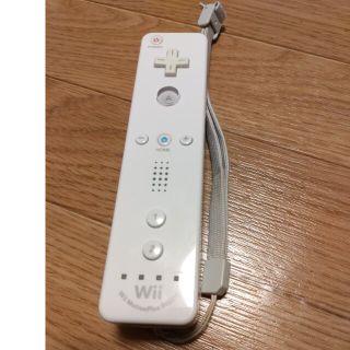 Wii - Wiiリモコンプラスとストラップ