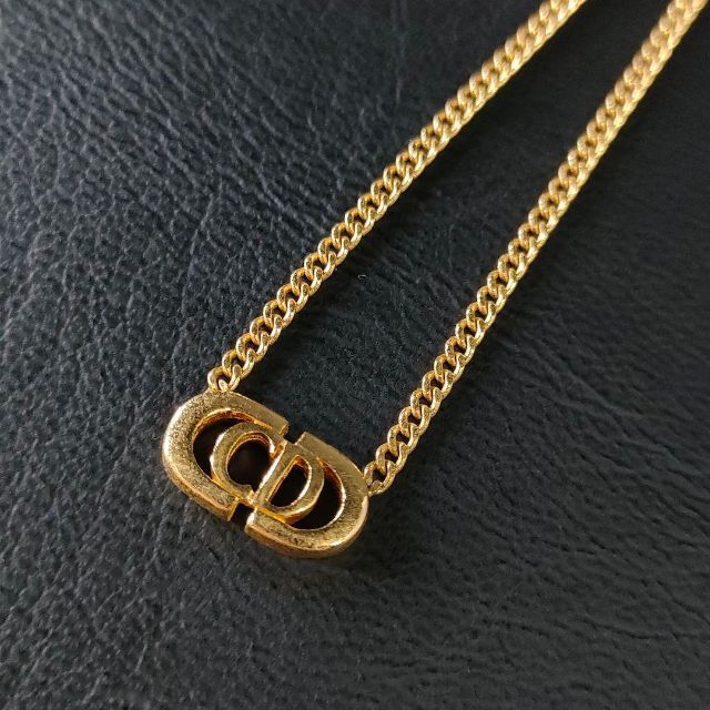 【美品】Dior　ディオール　ネックレス　ゴールド　CDロゴチャーム　サークル