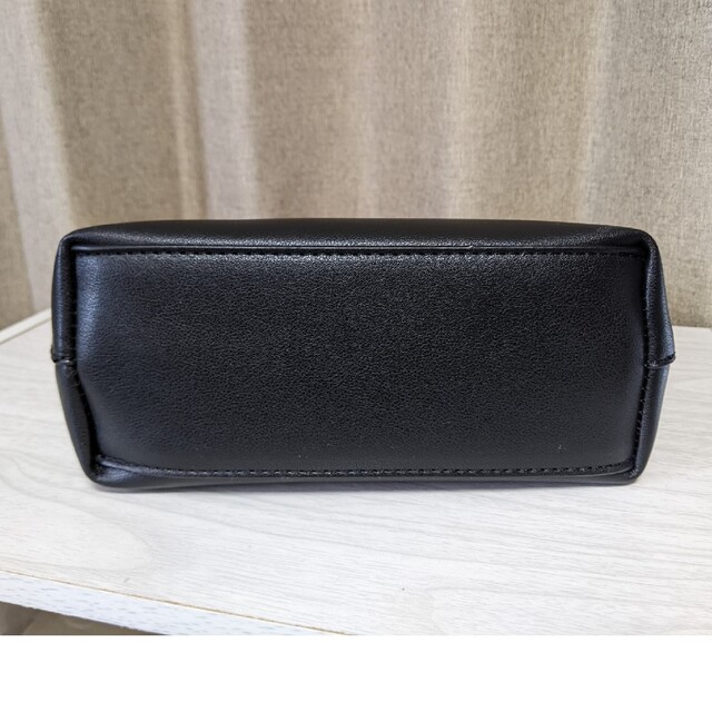 【新品未使用】ショルダーバッグ　黒 レディースのバッグ(ショルダーバッグ)の商品写真