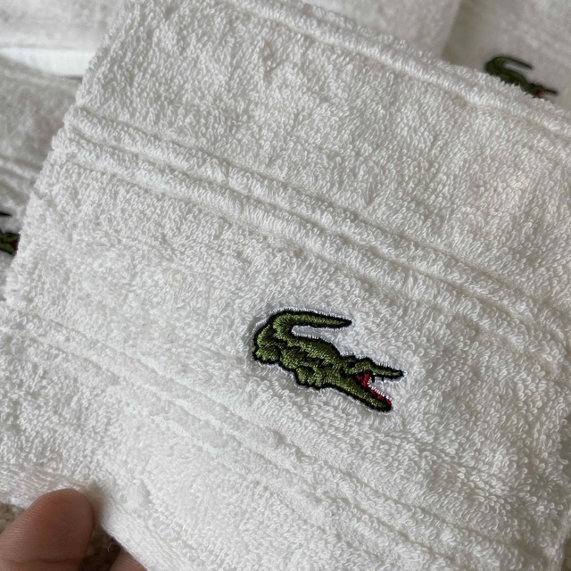 LACOSTE(ラコステ)の新品未使用 ラコステ 5枚セット タオルハンカチ ミニタオル ハンドタオル レディースのファッション小物(ハンカチ)の商品写真