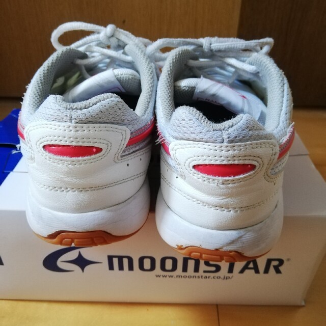 MOONSTAR (ムーンスター)のムーンスタージムスターS300 23センチ キッズ/ベビー/マタニティのキッズ靴/シューズ(15cm~)(スクールシューズ/上履き)の商品写真