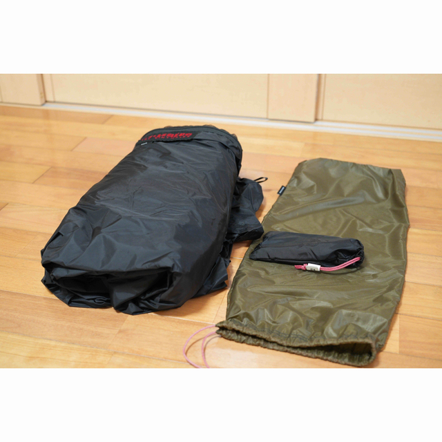 HILLEBERG(ヒルバーグ)の最終価格 HILLEBERG ANARIS アナリス+ トレッキングポール　 スポーツ/アウトドアのアウトドア(テント/タープ)の商品写真