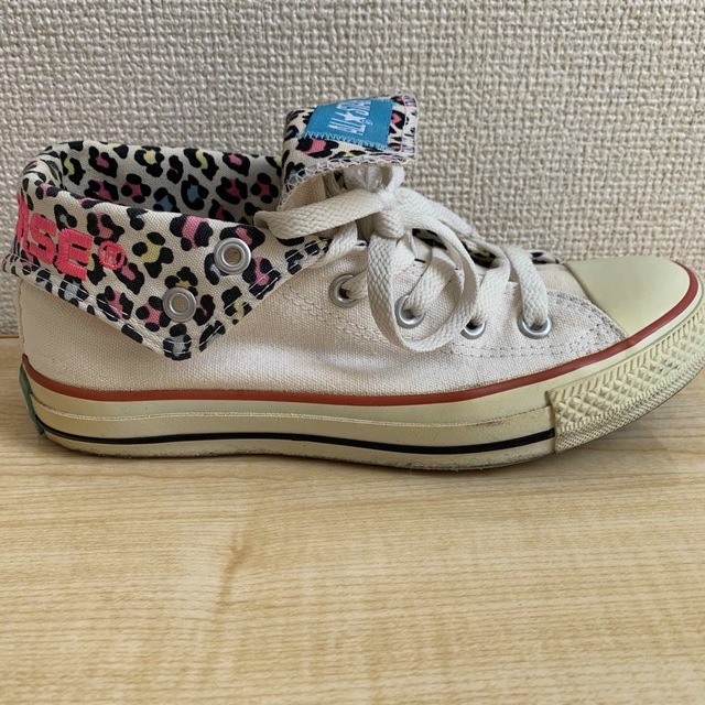 CONVERSE(コンバース)のコンバース　ハイカット　レオパード柄　ホワイト レディースの靴/シューズ(スニーカー)の商品写真