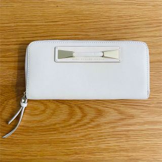 マークバイマークジェイコブス(MARC BY MARC JACOBS)のマークバイマークジェイコブズ 長財布(財布)