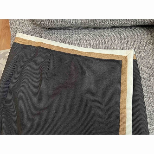 tiara(ティアラ)のTIARA スカート ブラック レディースのスカート(ロングスカート)の商品写真