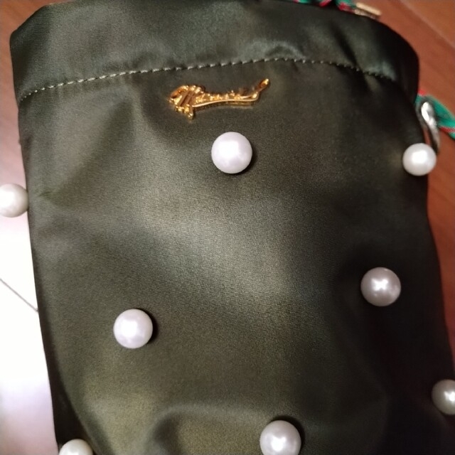 MUVEIL(ミュベール)のMUVEILパール付きショルダーバッグ レディースのバッグ(ショルダーバッグ)の商品写真