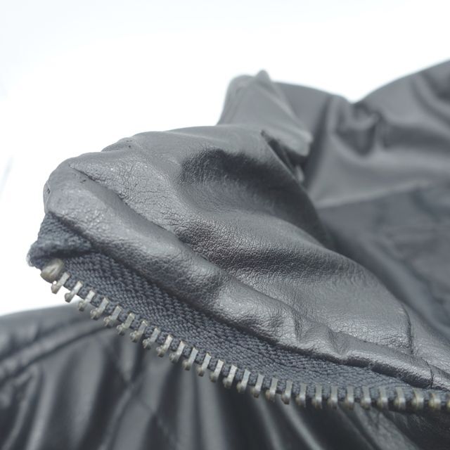 Sean John(ショーンジョン)のSEAN JOHN QUILTED FAKE LEATHER JACKET  メンズのジャケット/アウター(レザージャケット)の商品写真