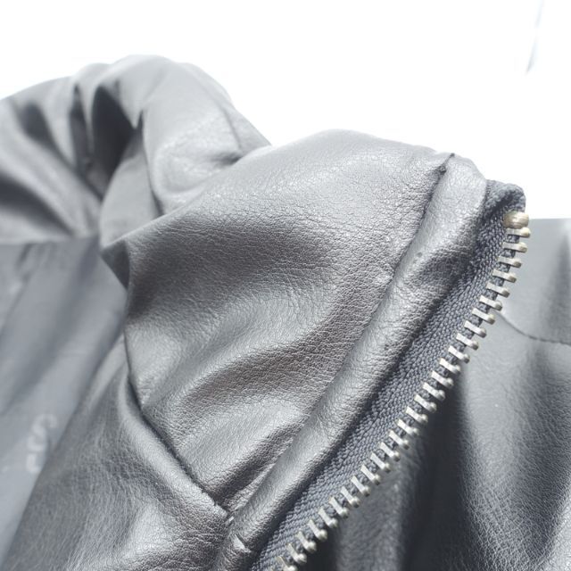 Sean John(ショーンジョン)のSEAN JOHN QUILTED FAKE LEATHER JACKET  メンズのジャケット/アウター(レザージャケット)の商品写真