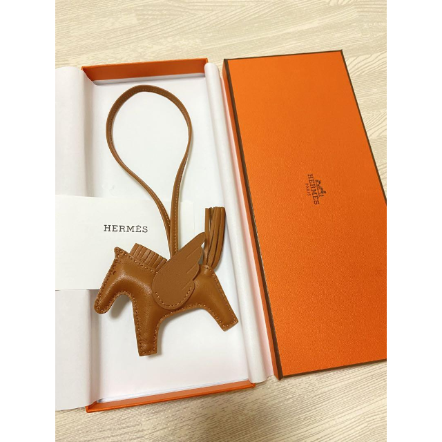 通販激安】 ソーブラック ☆お値下げ☆【新品未使用】エルメス 新品未使用 ペガサス HERMES MM ペガサス ソーゴールド チャーム PM