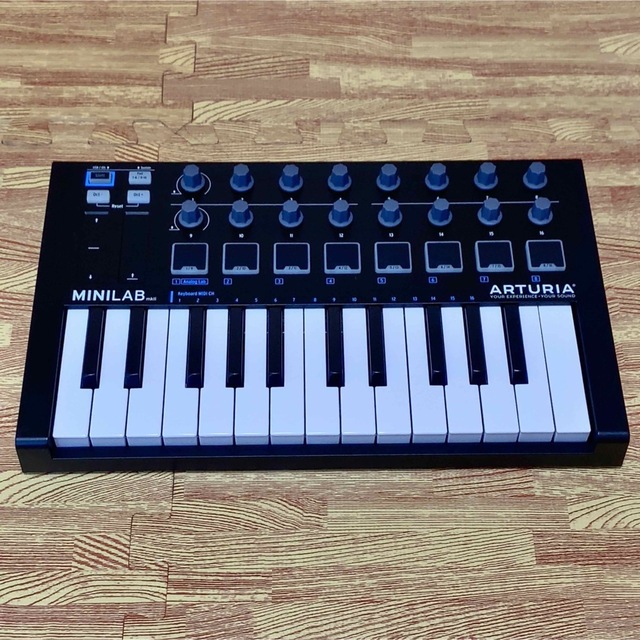 ARTURIA MINILAB mk2 1