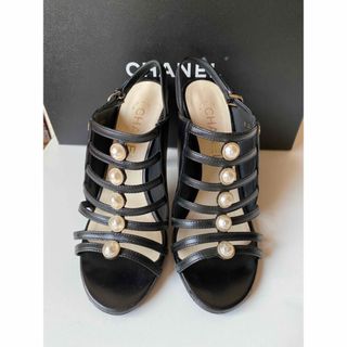 CHANEL - CHANEL パールミュール 希少22.5〜23センチの通販 by あ