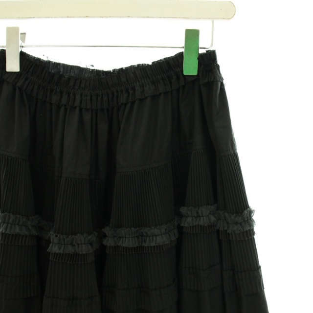 Ray BEAMS(レイビームス)のレイビームス プリーツティアードスカート フレア フリル ボリューム ロング 黒 レディースのスカート(ロングスカート)の商品写真
