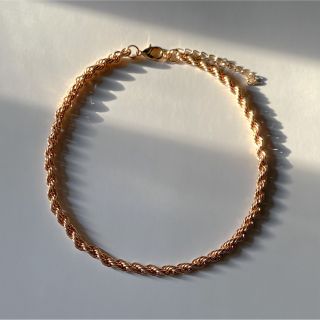 ザラ(ZARA)のTwist choker necklace 4mm gold No.1027(ネックレス)