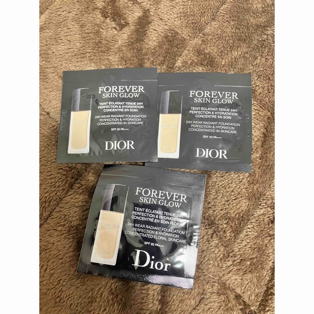 Christian Dior(クリスチャンディオール)のDior ファンデーション　サンプル コスメ/美容のベースメイク/化粧品(ファンデーション)の商品写真