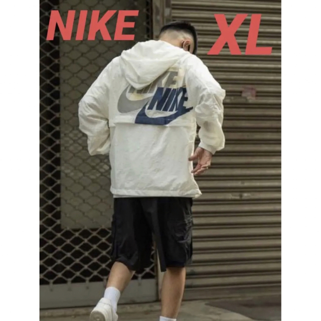 NIKE(ナイキ)のNIKE ナイロンジャケット ジャージ ホワイト ブルー オレンジ レッド　XL メンズのジャケット/アウター(ナイロンジャケット)の商品写真