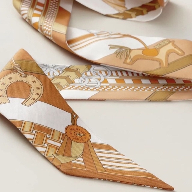 Hermes - 【新品未使用】レア エルメス ツイリー 馬勒とチャーム