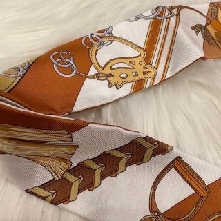Hermes 新品未使用レア エルメス ツイリー 馬勒とチャーム