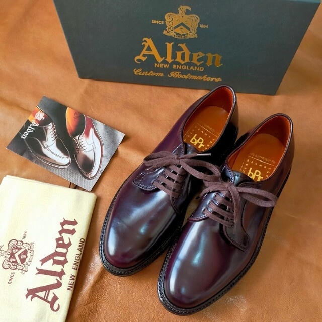 Alden(オールデン)の未使用 Alden cordvan 9903 size 7.5D メンズの靴/シューズ(ドレス/ビジネス)の商品写真