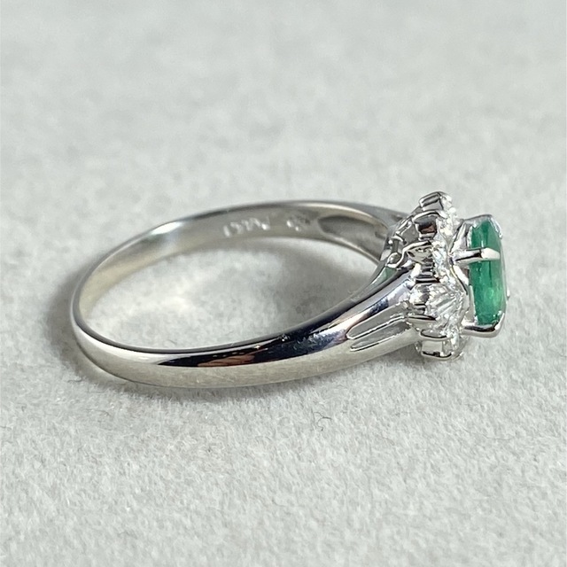 【20-18】エメラルド　ダイヤモンド　リング　E0.43ct D0.24ct レディースのアクセサリー(リング(指輪))の商品写真