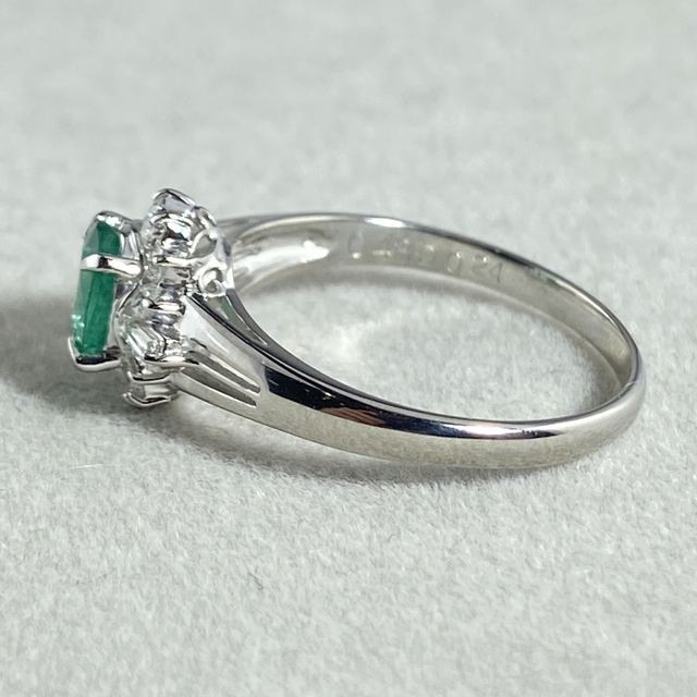 【20-18】エメラルド　ダイヤモンド　リング　E0.43ct D0.24ct レディースのアクセサリー(リング(指輪))の商品写真