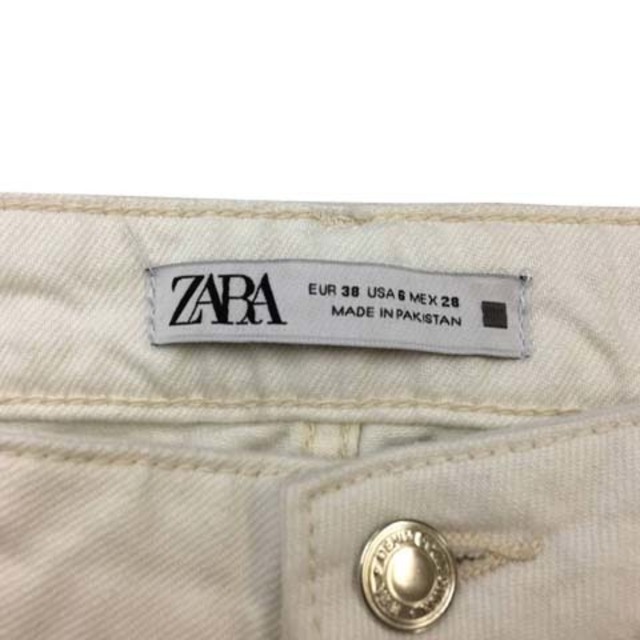 ZARA(ザラ)のザラ パンツ デニム ジーンズ テーパード ジップフライ USA 6 白 レディースのパンツ(その他)の商品写真