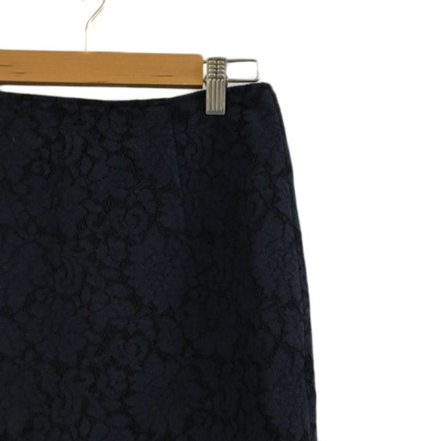 NATURAL BEAUTY BASIC(ナチュラルビューティーベーシック)のナチュラルビューティーベーシック スカート タイト ミニ レース 総柄 S 紺 レディースのスカート(ミニスカート)の商品写真
