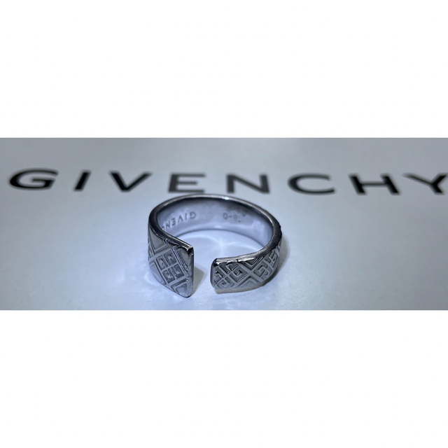 GIVENCHY(ジバンシィ)のGIVENCHY リング 【サイズオーダー可能】 メンズのアクセサリー(リング(指輪))の商品写真