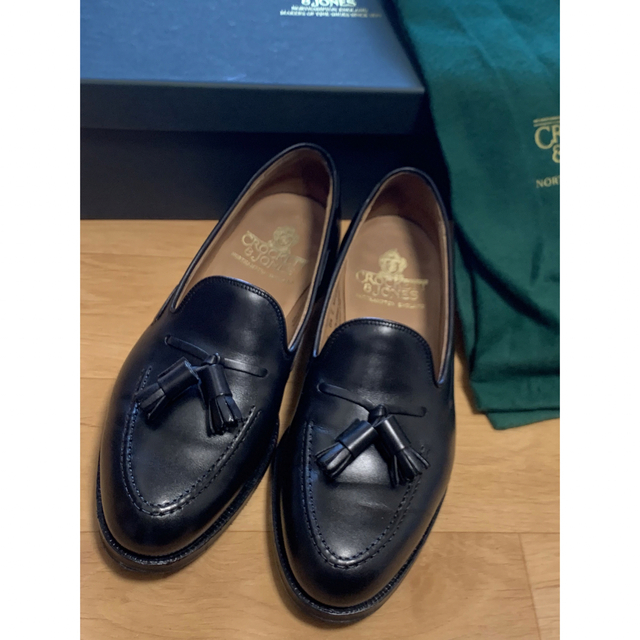 Crockett&Jones(クロケットアンドジョーンズ)の春のコーディネートに。タッセルローファー　CAVENDISH3 メンズの靴/シューズ(ドレス/ビジネス)の商品写真