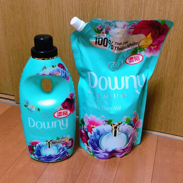 ダウニー　柔軟剤　フレッシュフラワー　本体ボトル　詰替　詰め替え　downy インテリア/住まい/日用品の日用品/生活雑貨/旅行(洗剤/柔軟剤)の商品写真