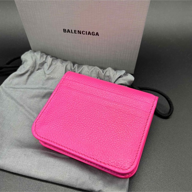 Balenciaga(バレンシアガ)のBALENCIAGA バレンシアガ　二つ折り財布 コンパクトウォレット　未使用品 レディースのファッション小物(財布)の商品写真