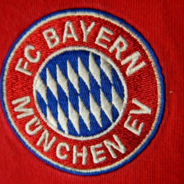 adidas(アディダス)のo6091　アディダス　00ｓ　ビンテージ　tシャツ　FC BAYERN メンズのトップス(Tシャツ/カットソー(半袖/袖なし))の商品写真