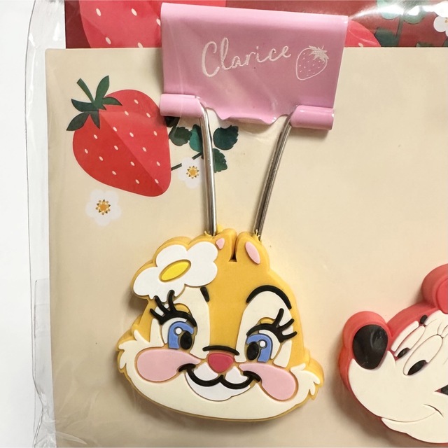 Disney(ディズニー)の<新品>いちご ミニー・デイジー・クラリス ラバークリップ ディズニーストア エンタメ/ホビーのおもちゃ/ぬいぐるみ(キャラクターグッズ)の商品写真