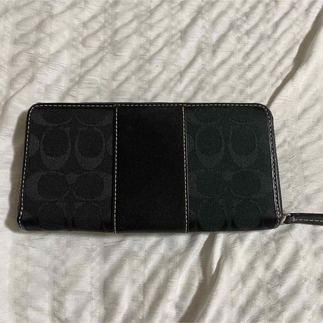 COACH(コーチ)のcoach 長財布　ブラック　パープル レディースのファッション小物(財布)の商品写真